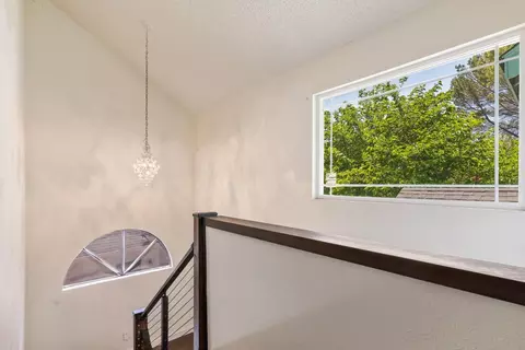 384 Moonraker Dr, Vallejo, CA 94590 photo 12