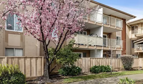 38455 Bronson St 224, Fremont, CA 94536