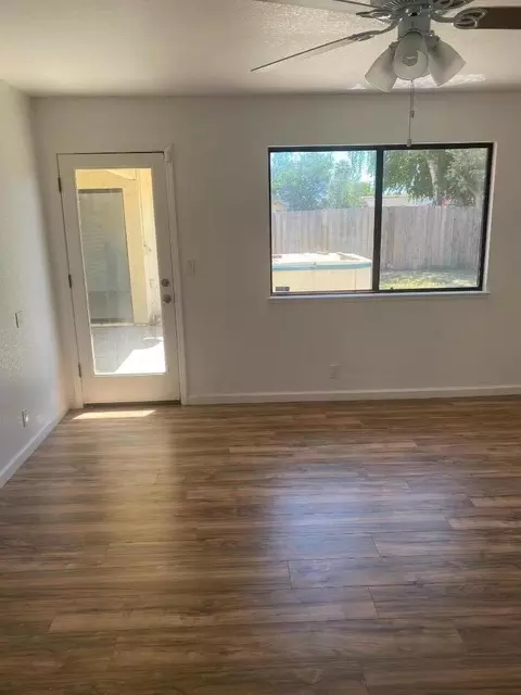 Living - 396 Lancaster Dr, Manteca, CA 95336 photo 5 of 5