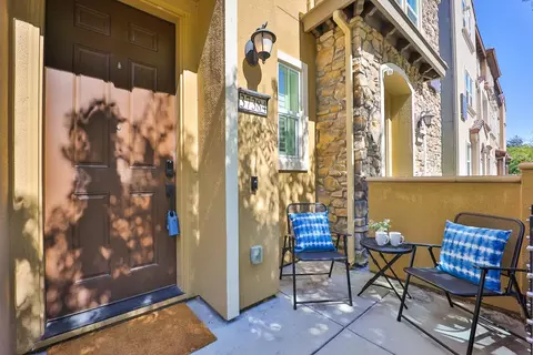 37384 Sequoia Rd, Fremont, CA 94536 photo 3