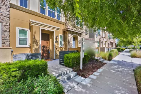 37384 Sequoia Rd, Fremont, CA 94536 photo 2
