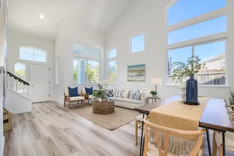 1733 Grey Seal Rd, Santa Cruz, CA 95062