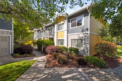 755 14th Ave 305, Santa Cruz, CA 95062
