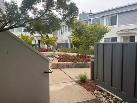 1066 41st Ave D105, Capitola, CA 95010