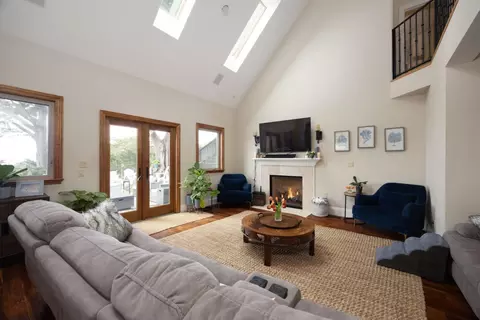 712 Corona Dr, Pacifica, CA 94044 photo 3