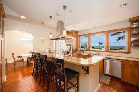 712 Corona Dr, Pacifica, CA 94044 photo 4