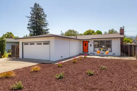 7265 Carmel St, Gilroy, CA 95020 photo 2