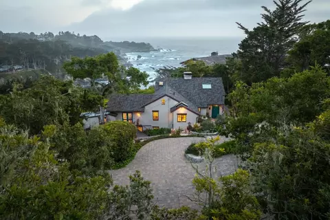 151 Highland Dr, Carmel, CA 93923 photo 2
