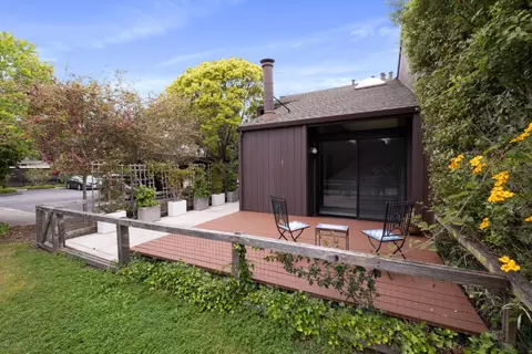 148 Tree Frog Ln, Santa Cruz, CA 95060