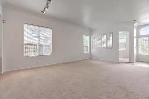 1836 Gamay Way, Salinas, CA 93906 photo 6
