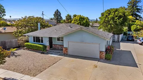 809 Windham St, Santa Cruz, CA 95062