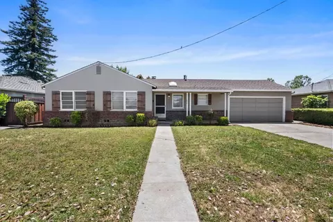 1072 Ridgeley Dr, Campbell, CA 95008