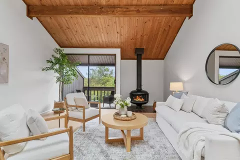 120 Tree Frog Ln, Santa Cruz, CA 95060