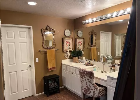 Bath - 29870 Watson Ct, Highland, CA 92346 photo 1 of 4