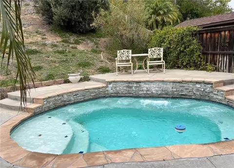 Exterior - 29870 Watson Ct, Highland, CA 92346 photo 5 of 10