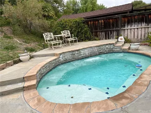Exterior - 29870 Watson Ct, Highland, CA 92346 photo 6 of 10