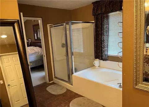 Bath - 29870 Watson Ct, Highland, CA 92346 photo 2 of 4