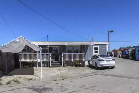 1239 Del Monte Ave #42, Salinas, CA 93905 photo 2