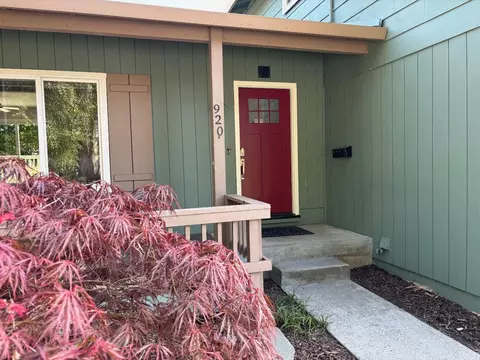 920 Kennedy Dr, Capitola, CA 95010 photo 1