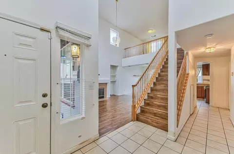 985 Crestview St, Salinas, CA 93906 photo 3