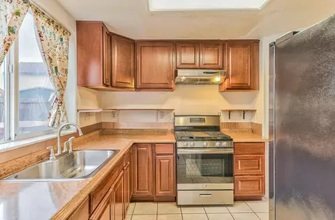 985 Crestview St, Salinas, CA 93906 photo 10