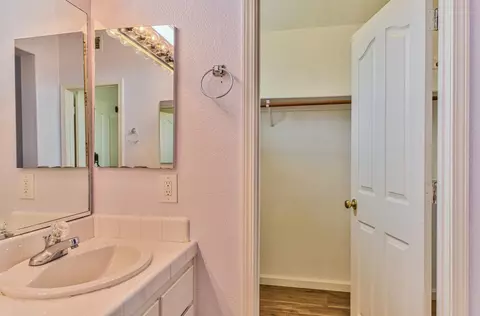 985 Crestview St, Salinas, CA 93906 photo 25