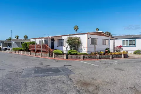 255 E Bolivar St 65, Salinas, CA 93906 photo 2