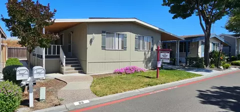 690 E Persian Dr 89, Sunnyvale, CA 94089