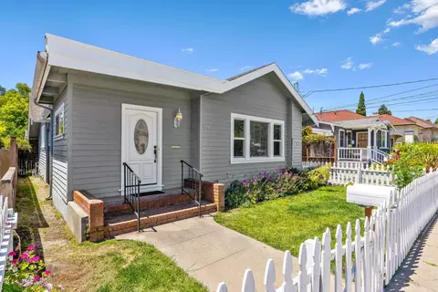 225 Otis St, Santa Cruz, CA 95060