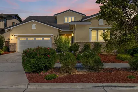 9820 Bobcat Ct, Gilroy, CA 95020 photo 2