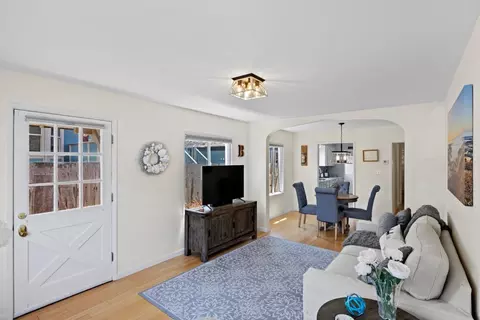 516 12th St, Pacific Grove, CA 93950 photo 4