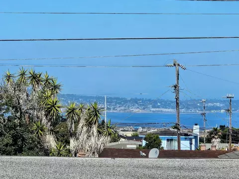 1783 Juarez St, Seaside, CA 93955 photo 2