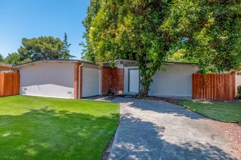 823 Lakehaven Dr, Sunnyvale, CA 94089