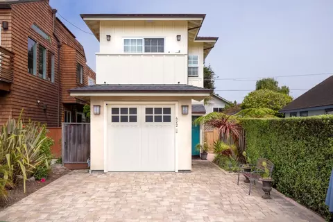 422 35th Ave, Santa Cruz, CA 95062