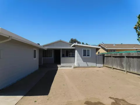 1628 Vosti Ave 9396, Soledad, CA 93960 photo 2