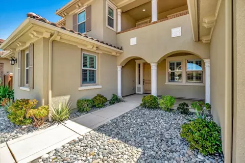 1586 Como Dr, Manteca, CA 95337 photo 4