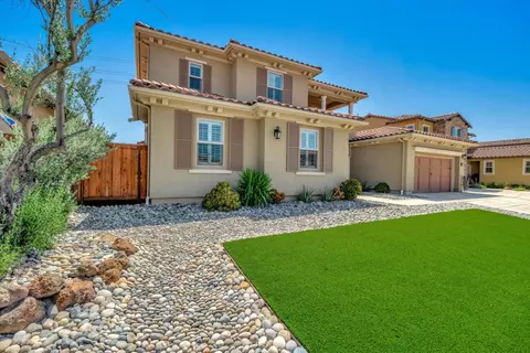 1586 Como Dr, Manteca, CA 95337 photo 3