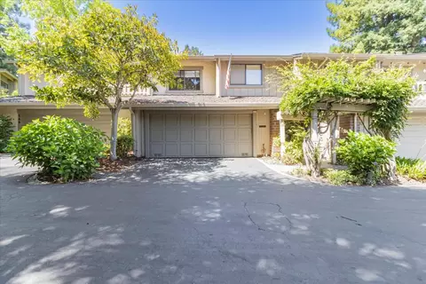 544 Sand Hill Cir, Menlo Park, CA 94025