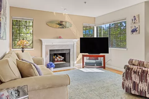 220 Quail Run Ct, Del Rey Oaks, CA 93940