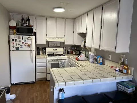 340 E Romie Ln, Salinas, CA 93901 photo 2