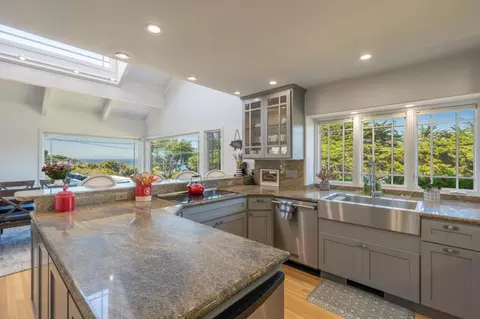 101 Yankee Point Dr, Carmel, CA 93923 photo 8