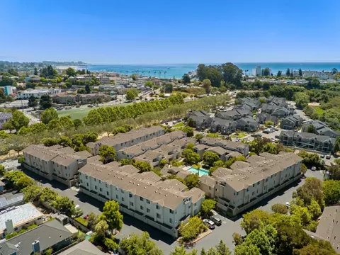 208 Everson Dr, Santa Cruz, CA 95060