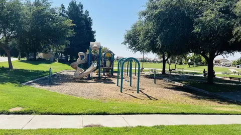 1696 Red Ribbons Ln, Manteca, CA 95337 photo 11