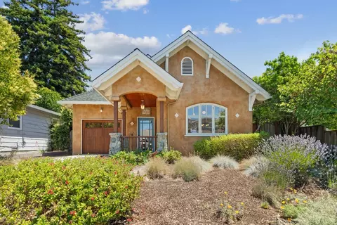 508 Oak Dr, Capitola, CA 95010 photo 2