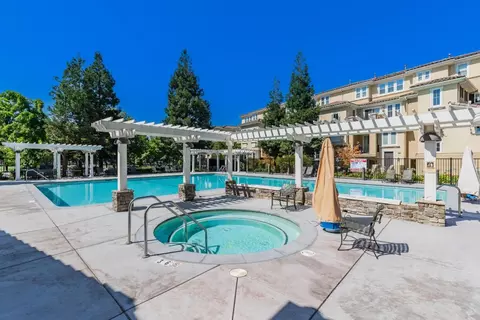 4327 Fitzwilliam St, Dublin, CA 94568 photo 5