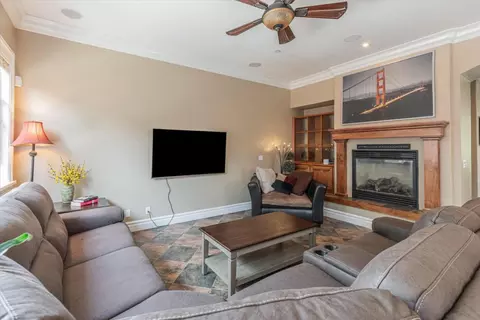 1017 Greenwood Pl, Salinas, CA 93901 photo 11