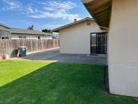 686 Los Coches Ave, Salinas, CA 93906 photo 15
