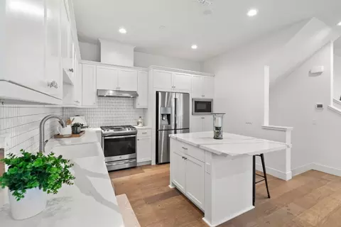 218 Proximity Way, San Jose, CA 95110