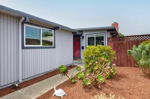 327 Myrtle St, Half Moon Bay, CA 94019