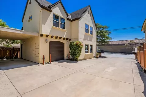 152 Doyle St, Santa Cruz, CA 95062
